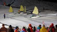 Sybelles  Optimist : 1ère compétition de voile sur neige. Du 19 au 23 février 2017 au Corbier. Savoie.  12H00